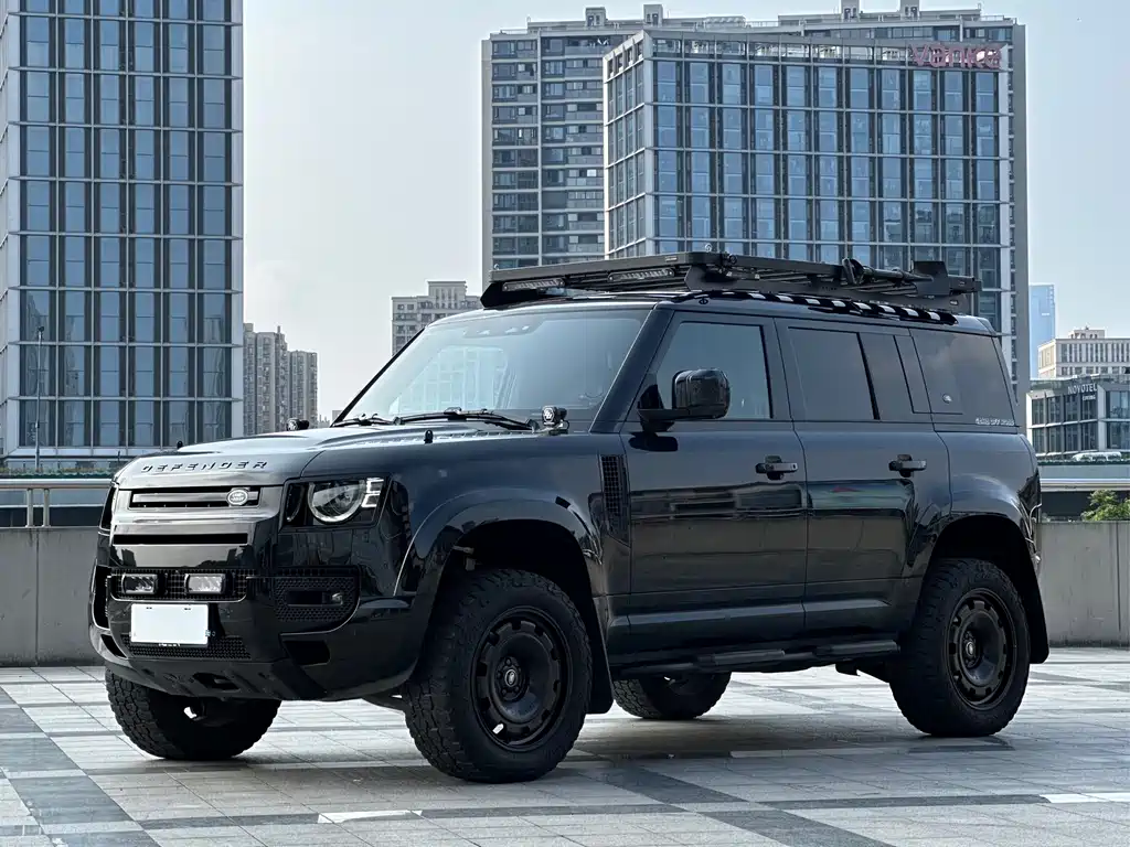 Land Rover Defender 2024 — фото 1