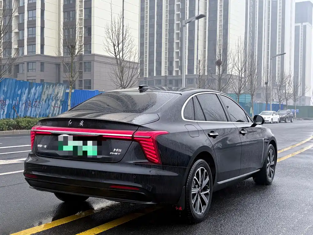 Hongqi H5 PHEV 2025 — фото 6