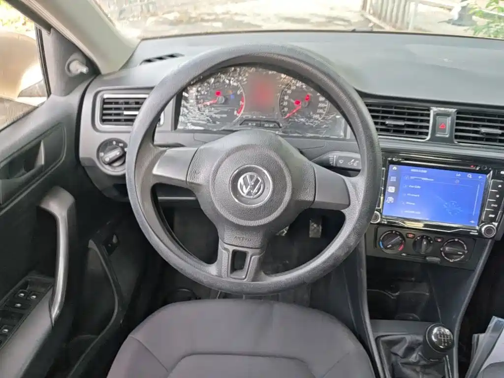 Volkswagen Santana 2015 — фото 11