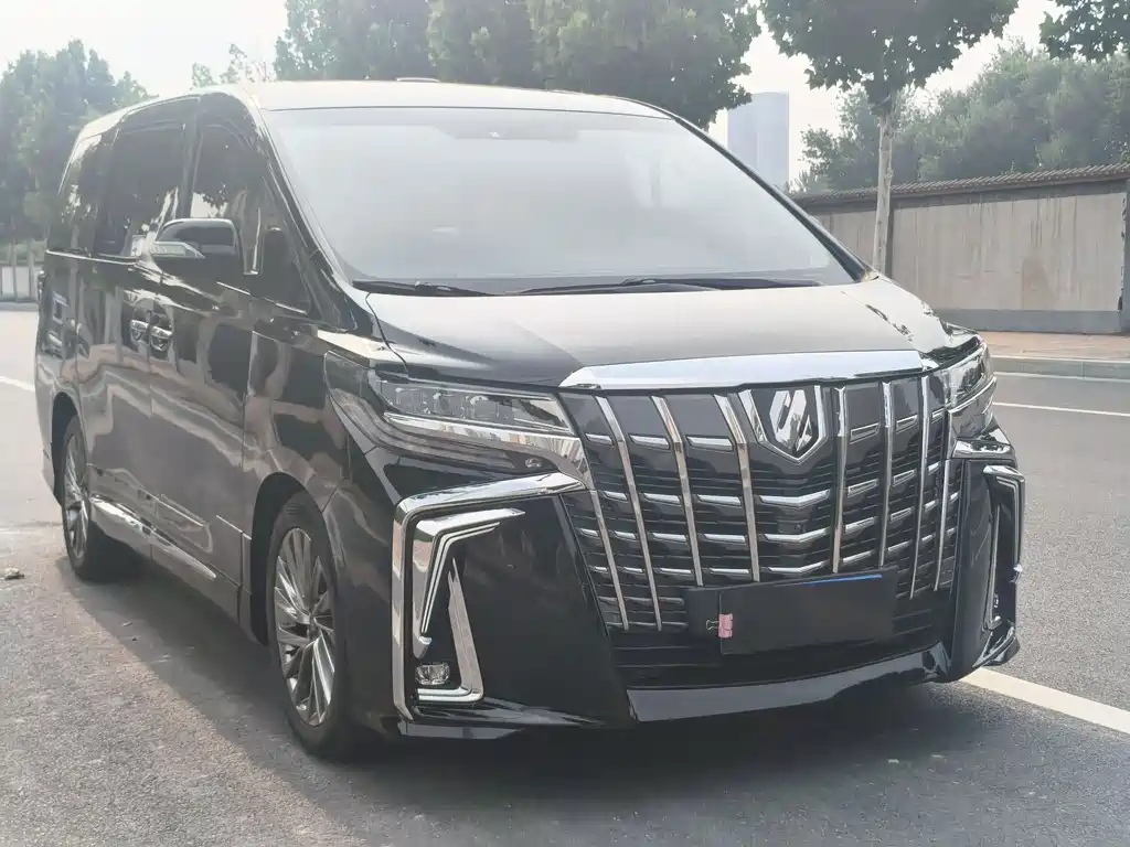 Toyota Alphard 2012