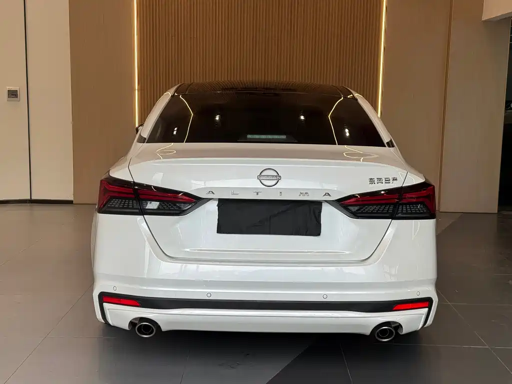 Nissan Teana 2023 — фото 19