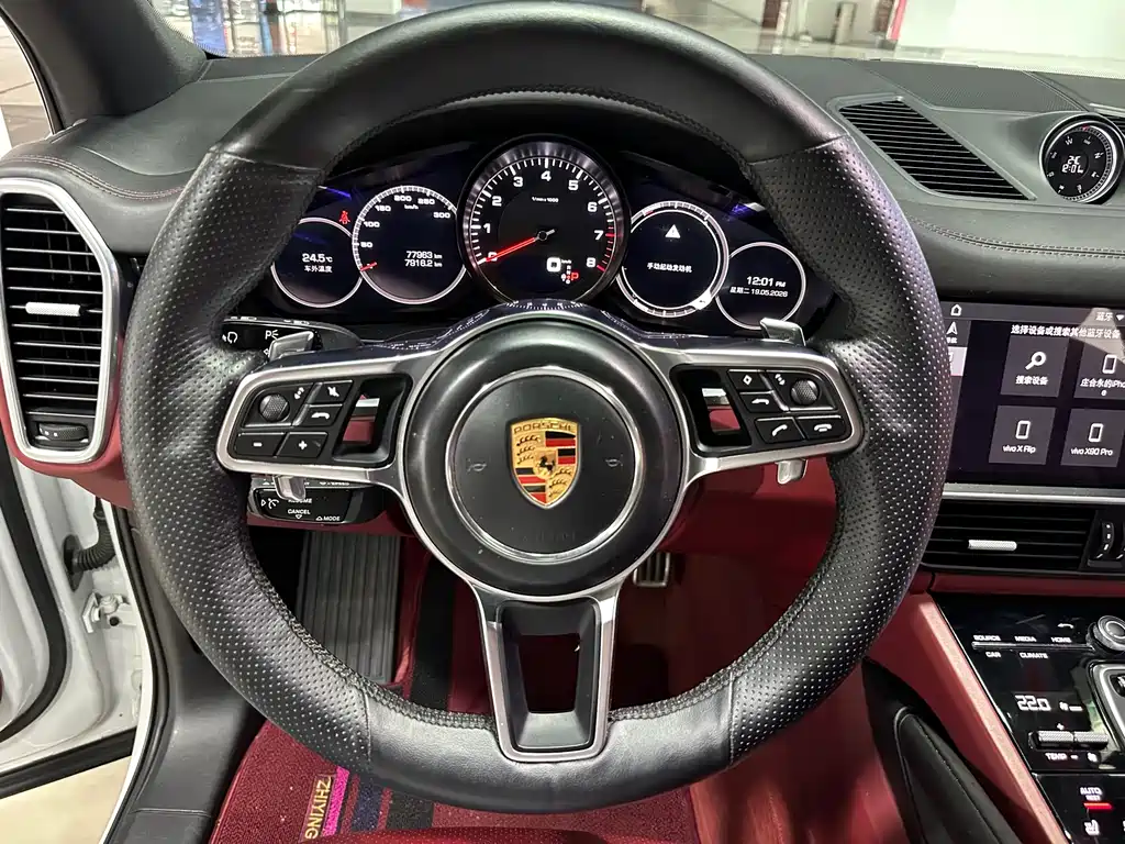 Porsche Cayenne 2019 — фото 9