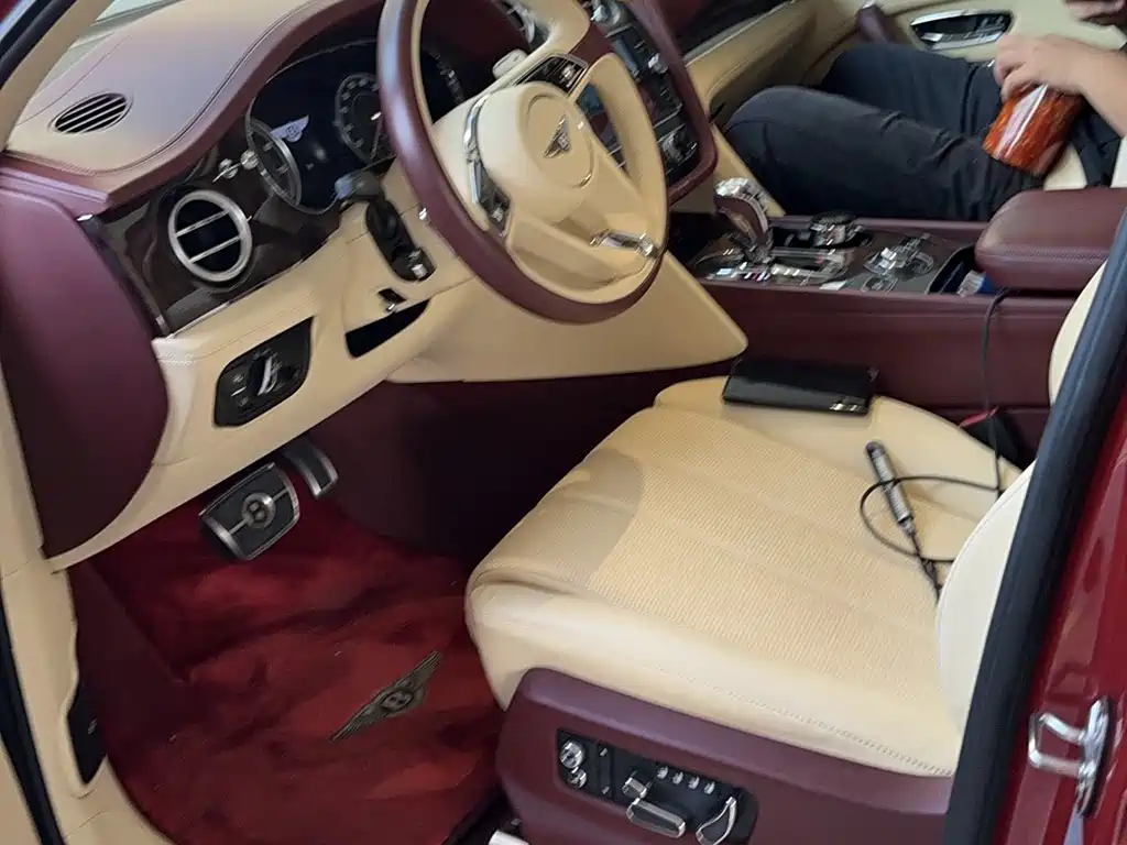 Bentley Bentayga 2020