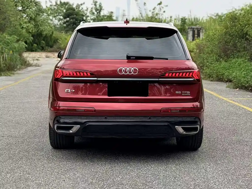 Audi Q7 2020 — фото 16