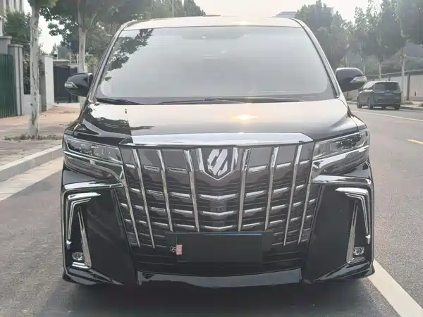 Toyota Alphard 2012