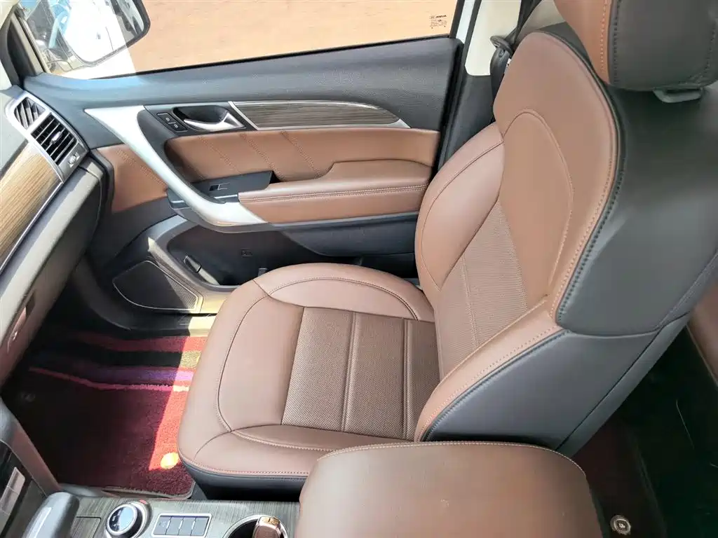 Haval H9 2017 — фото 13