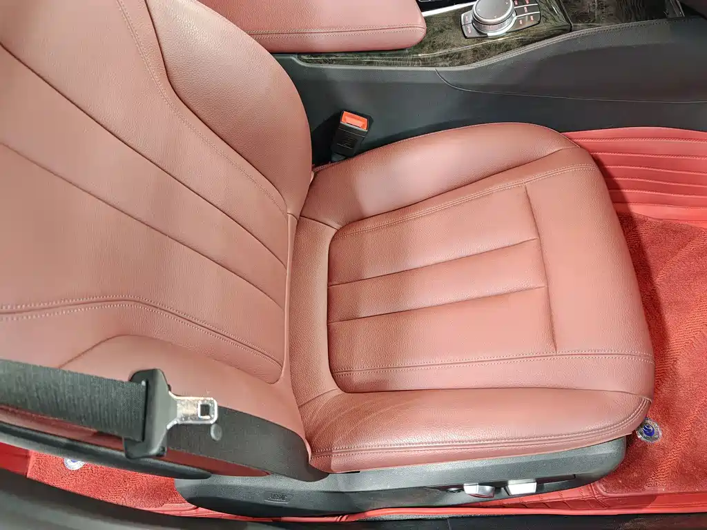 BMW 5 Series 2020 — фото 11
