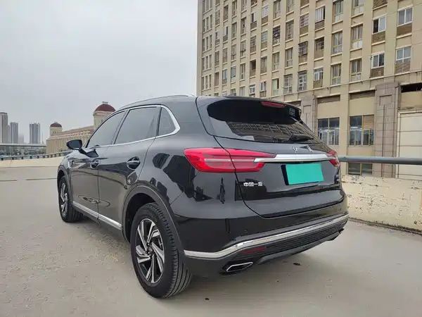 Hongqi HS5 2022