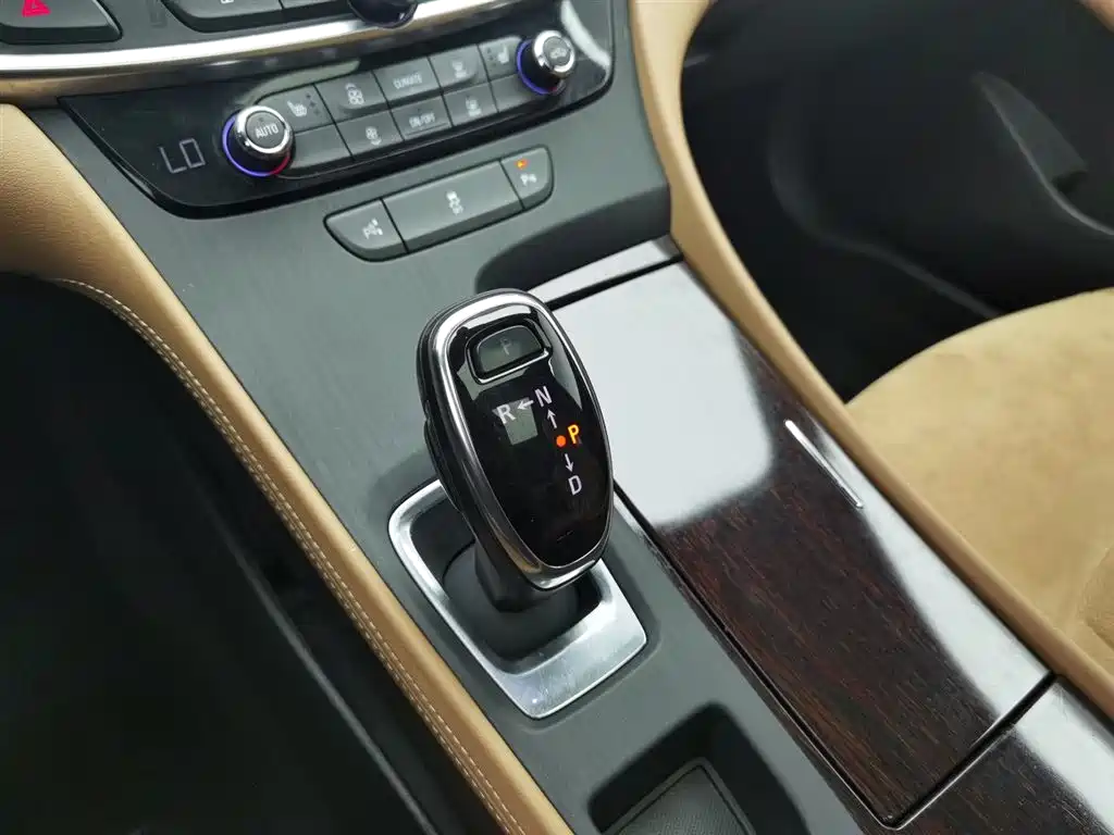 Buick LaCrosse 2018 — фото 13