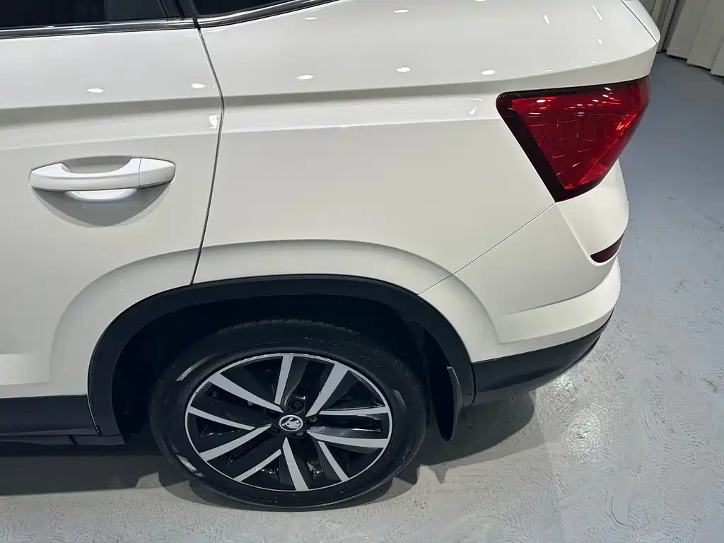 Skoda Kamiq 2023 — фото 21