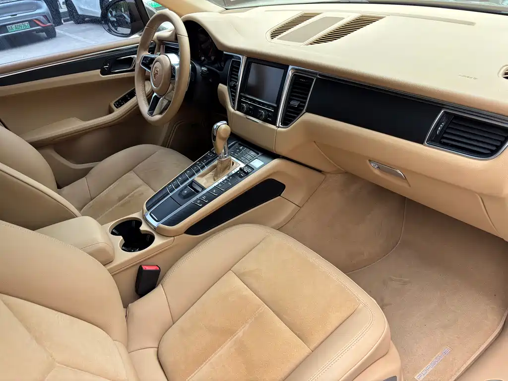 Porsche Macan 2015 — фото 16