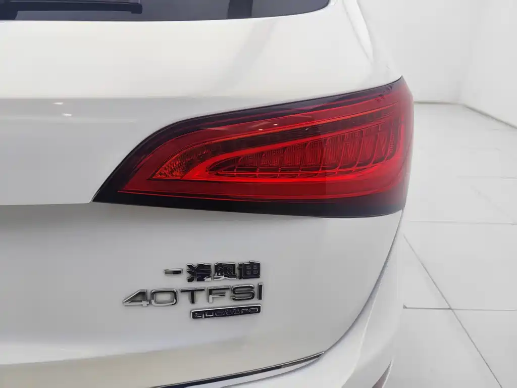 Audi Q5 2017 — фото 19