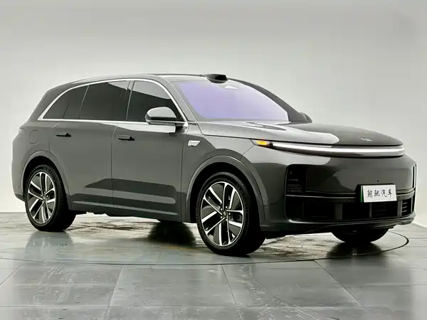 Li Auto L7 2025
