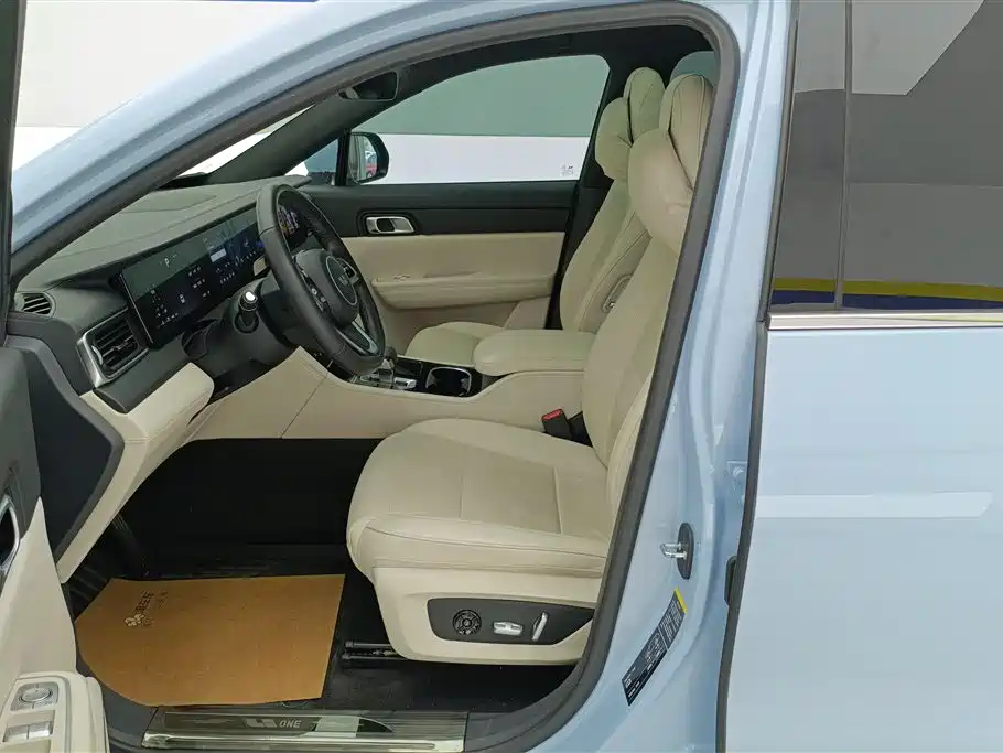 Li Auto Li ONE 2022 — фото 9