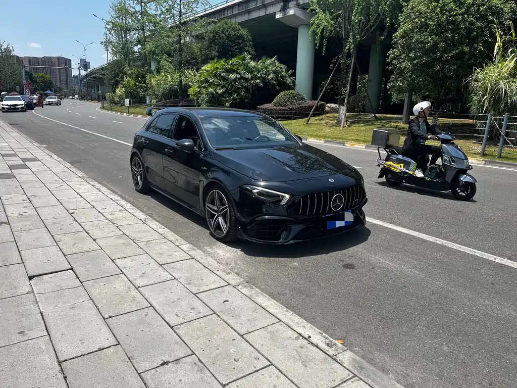 Mercedes-Benz A-Class AMG 2022 — фото 2