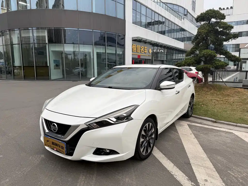 Nissan Bluebird 2018 — фото 1
