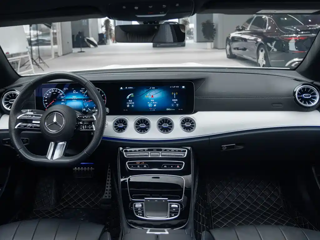 Mercedes-Benz E-Class 2023