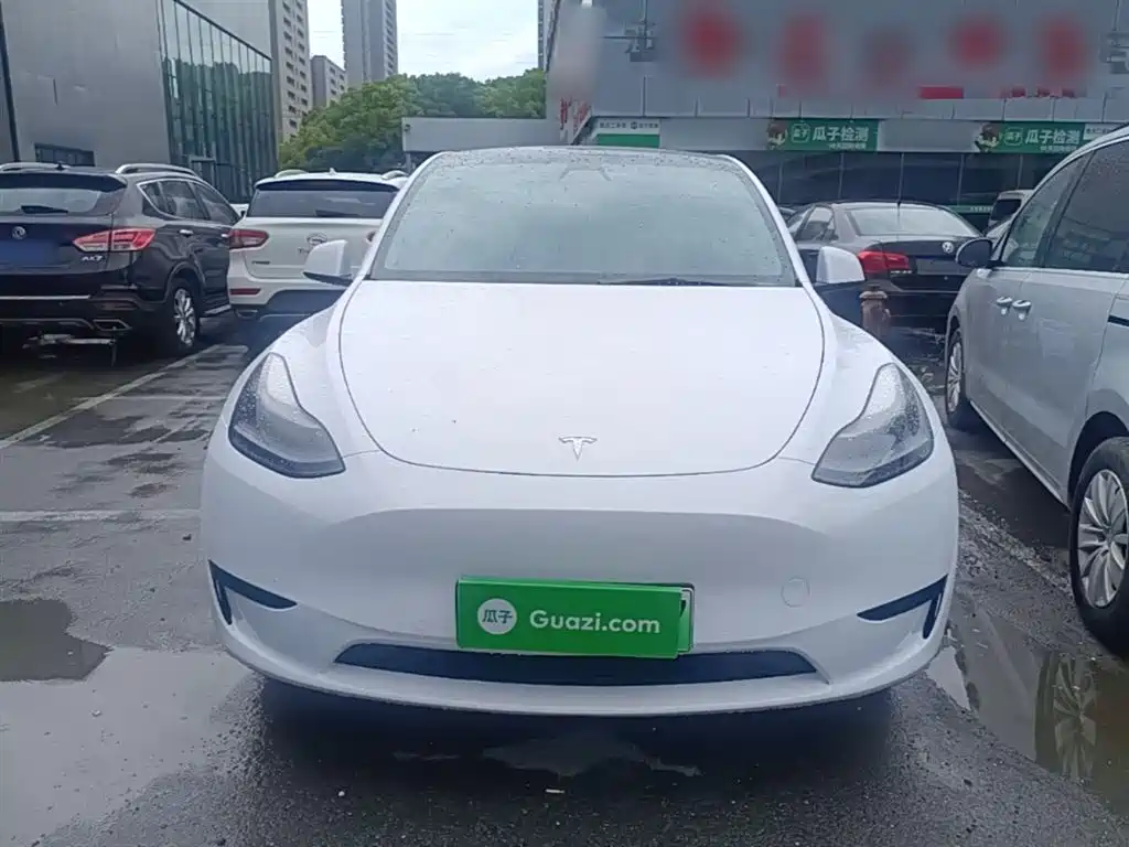 Tesla Model Y 2023 — фото 3
