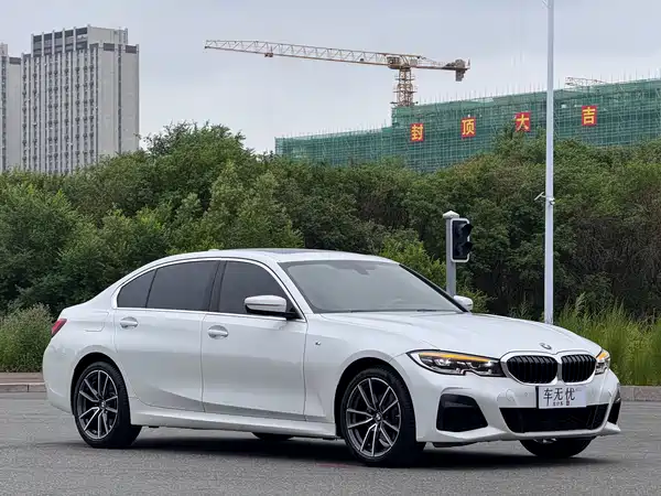 BMW 3 Series 2022