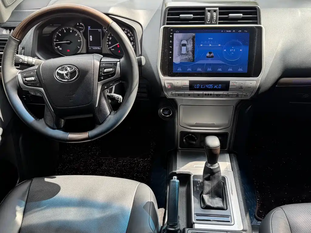 Toyota Prado 2019 — фото 7