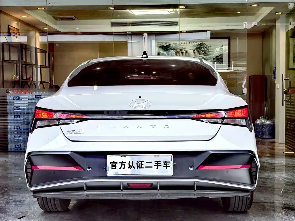 Hyundai Elantra 2024 — фото 16