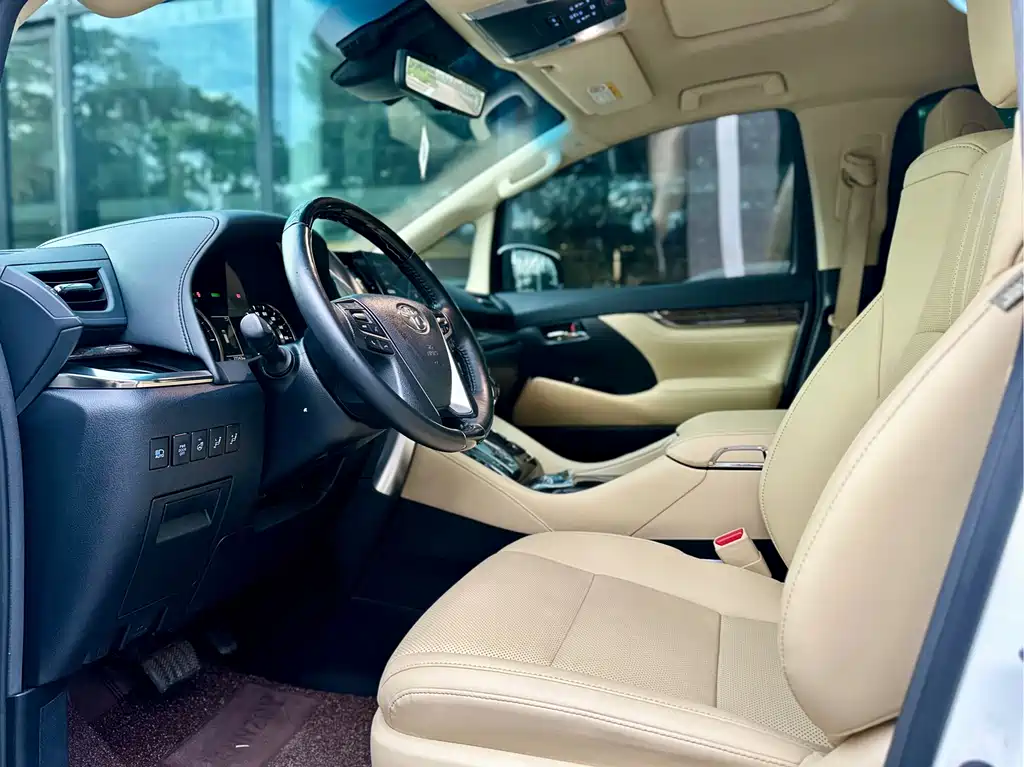 Toyota Alphard 2021 — фото 4