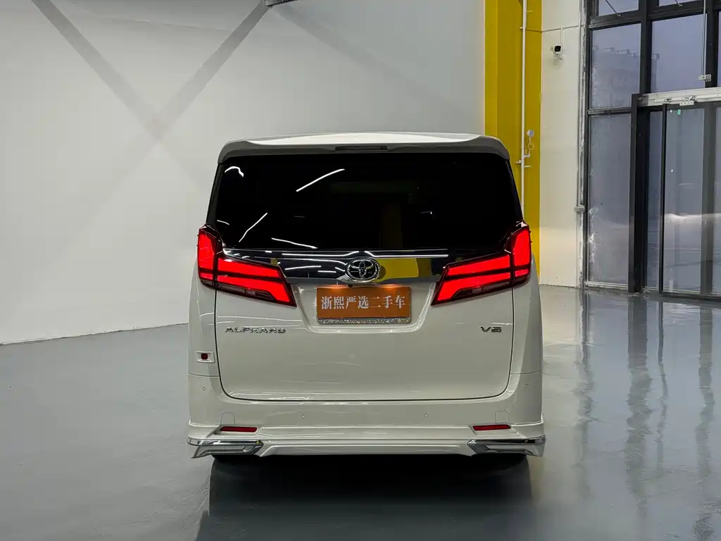 Toyota Alphard 2019 — фото 5