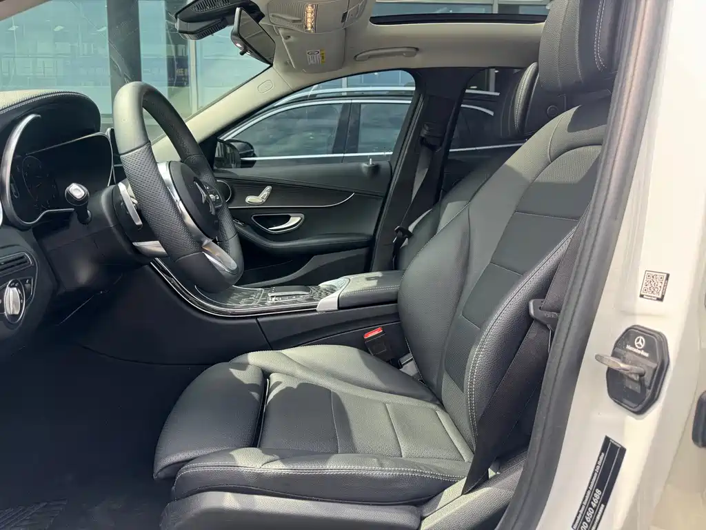 Mercedes-Benz C-Class 2021 — фото 11