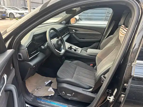 Geely Xingyue L 2025