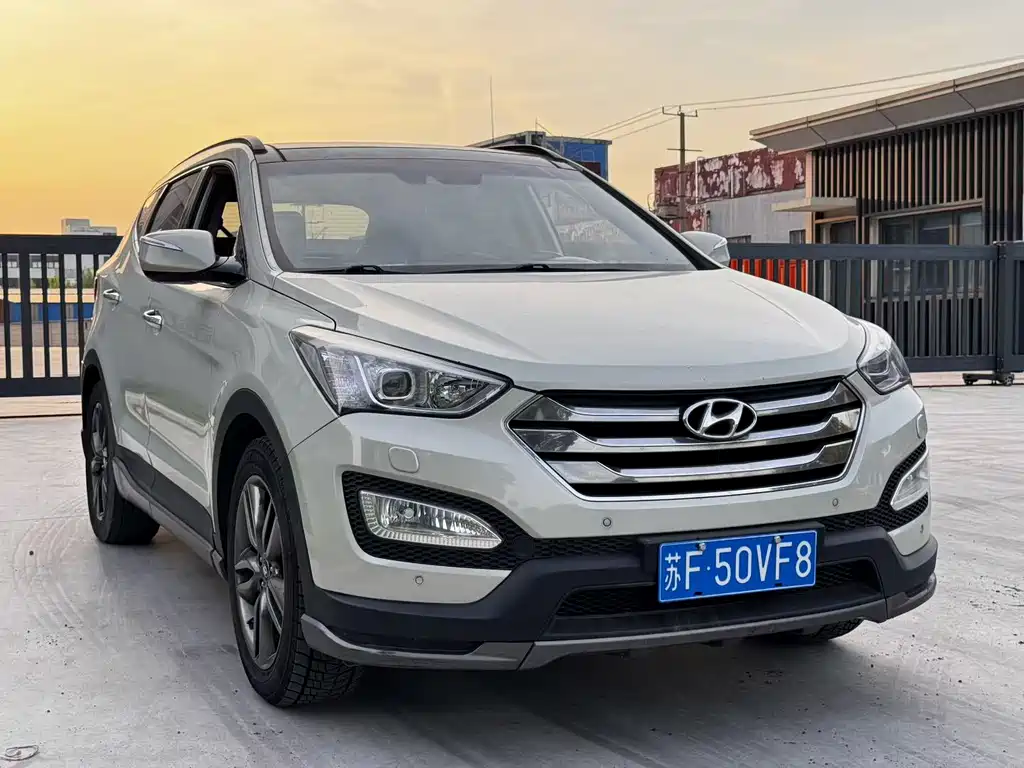 Hyundai Santa Fe 2014 — фото 1