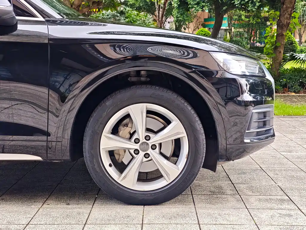 Audi Q5L 2021