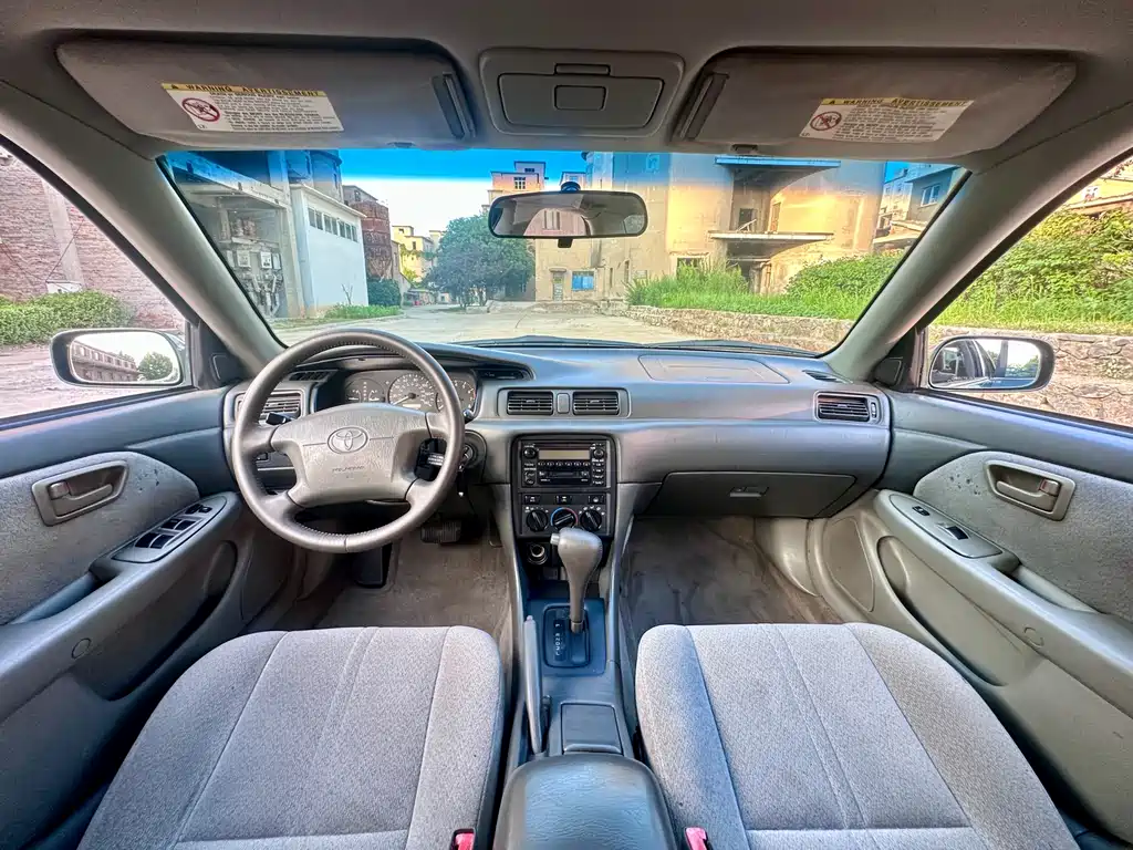 Toyota Camry 2001 — фото 14