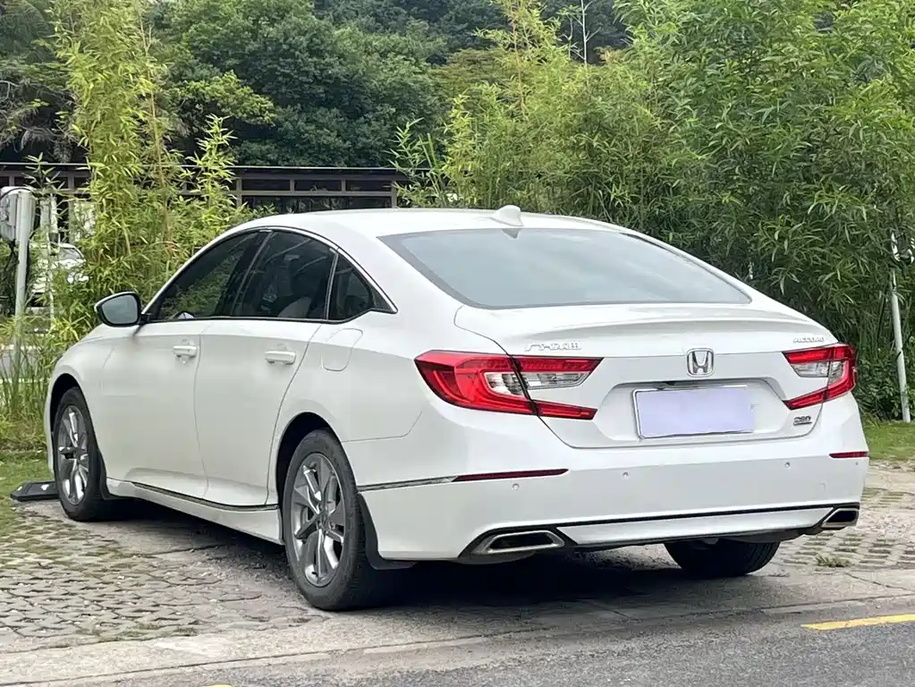 Honda Accord 2021 — фото 17