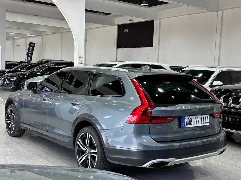 Volvo V90 2019 — фото 8