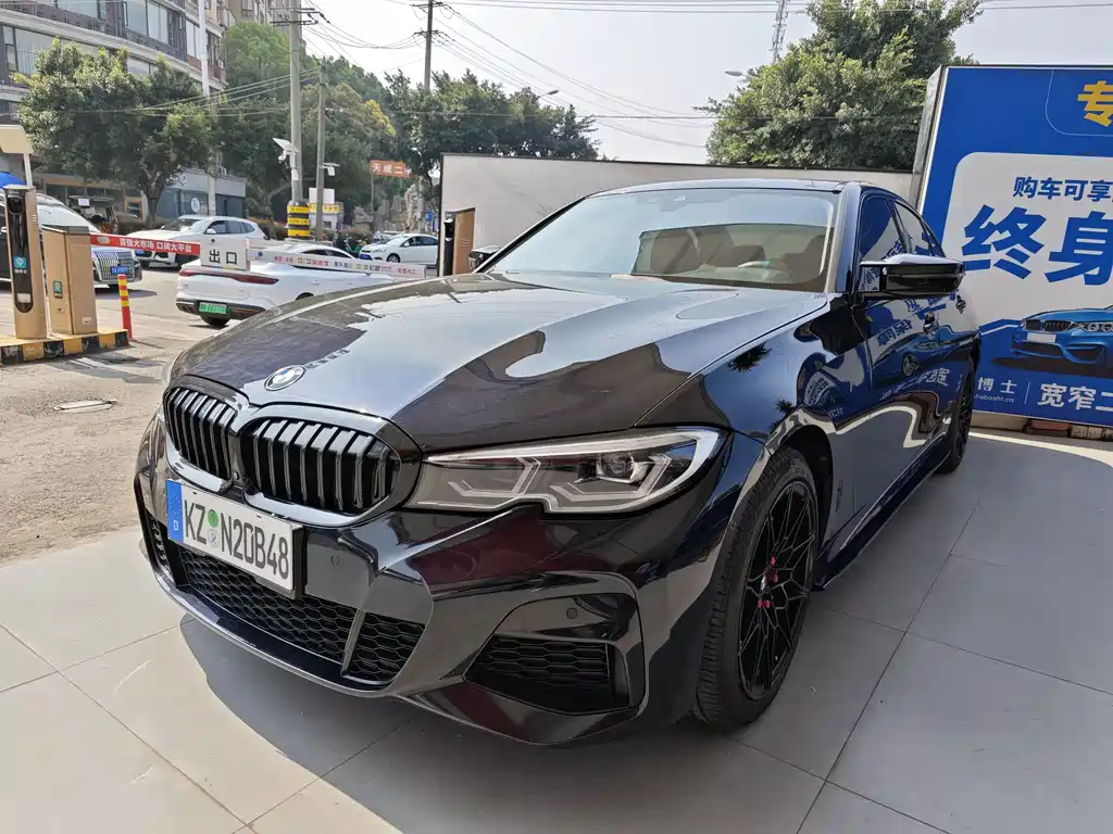 BMW 3 Series 2021 — фото 1