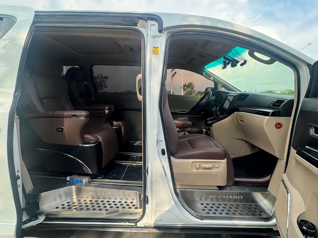 Toyota Alphard 2013 — фото 10