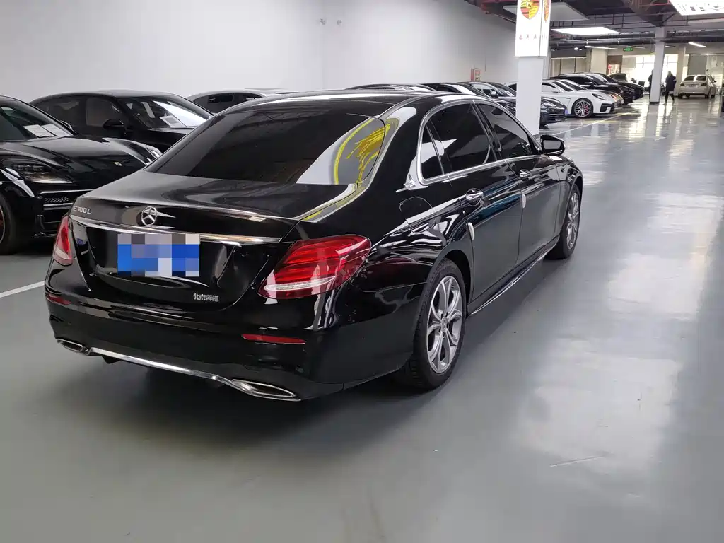 Mercedes-Benz E-Class 2020 — фото 12