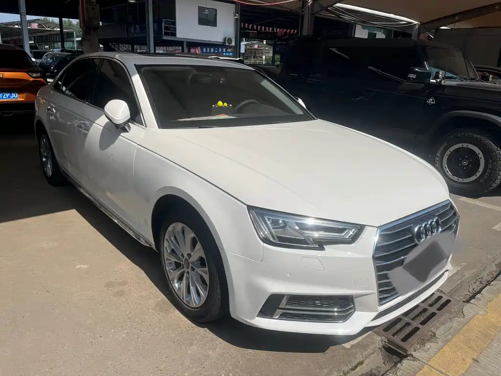 Audi A4L 2018 — фото 10