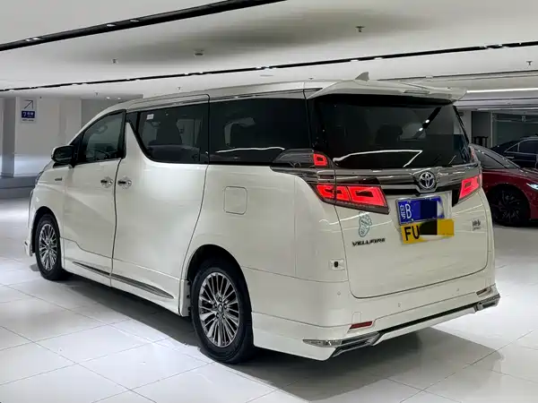 Toyota Vellfire 2021