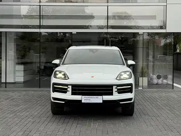 Porsche Cayenne 2024