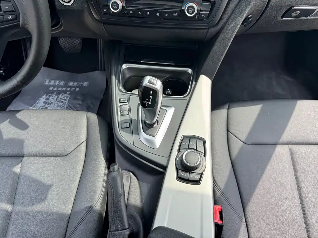 BMW 3 Series 2014 — фото 18