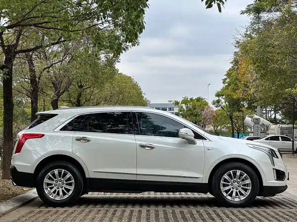 Cadillac XT5 2016