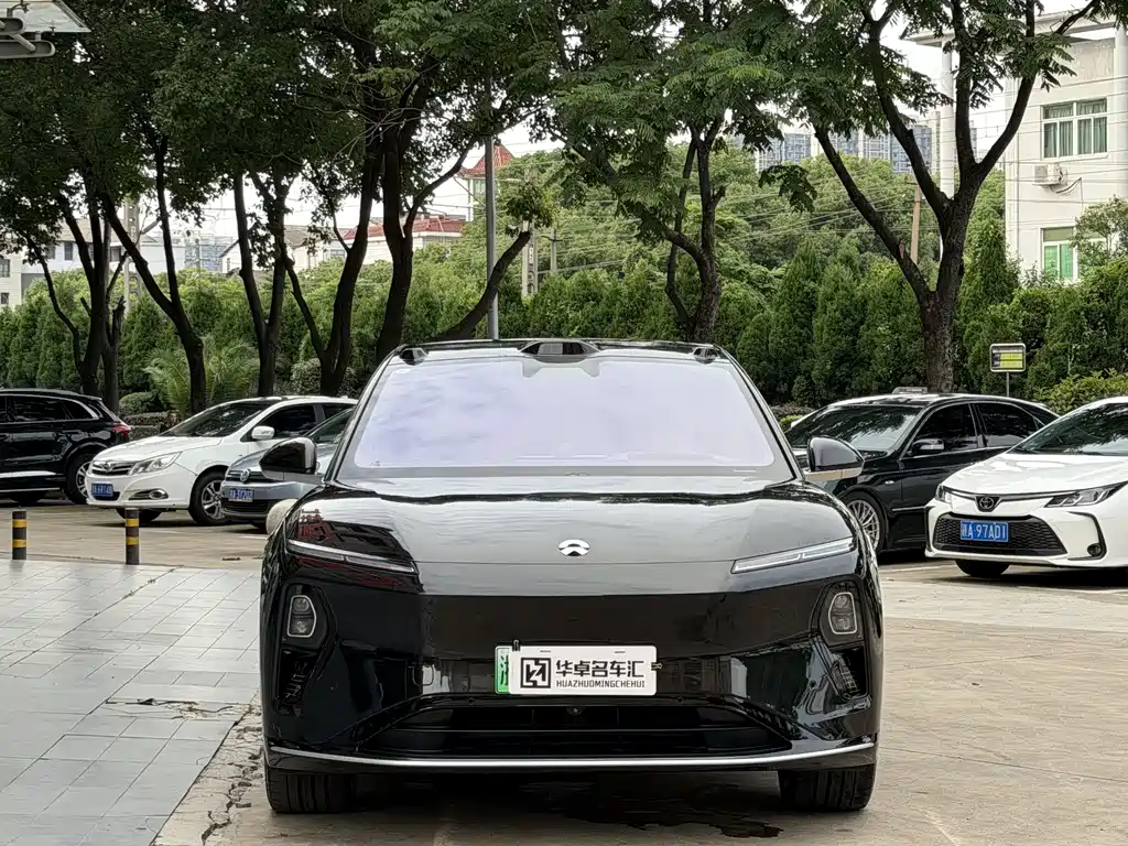 NIO ET9 2025