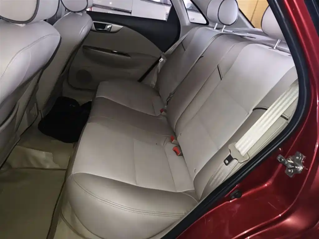 Buick Excelle 2015 — фото 17