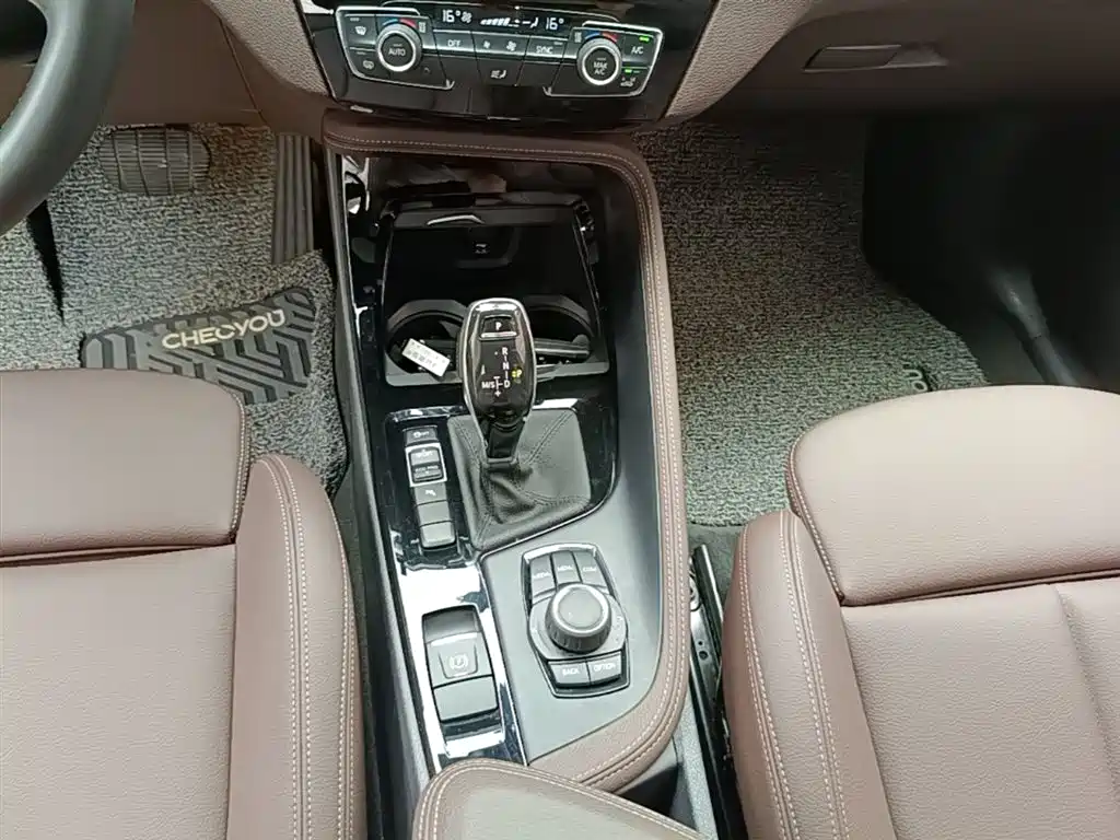 BMW X2 2020 — фото 14