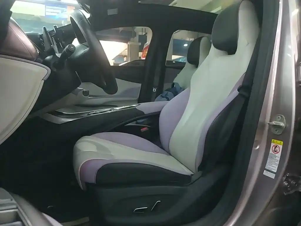 BYD Dolphin 2021 — фото 15