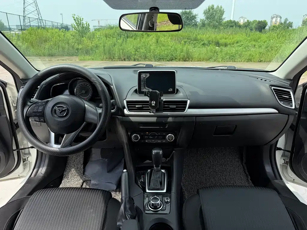 Mazda 3 Angkesela 2016 — фото 13