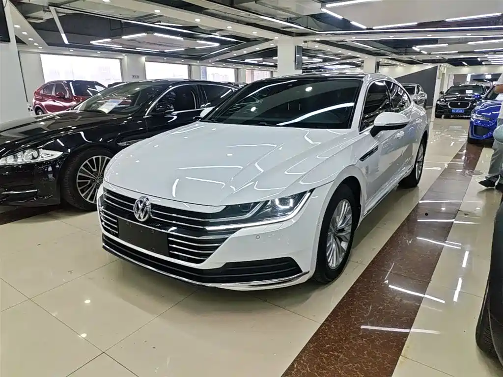 Volkswagen CC 2019 — фото 1