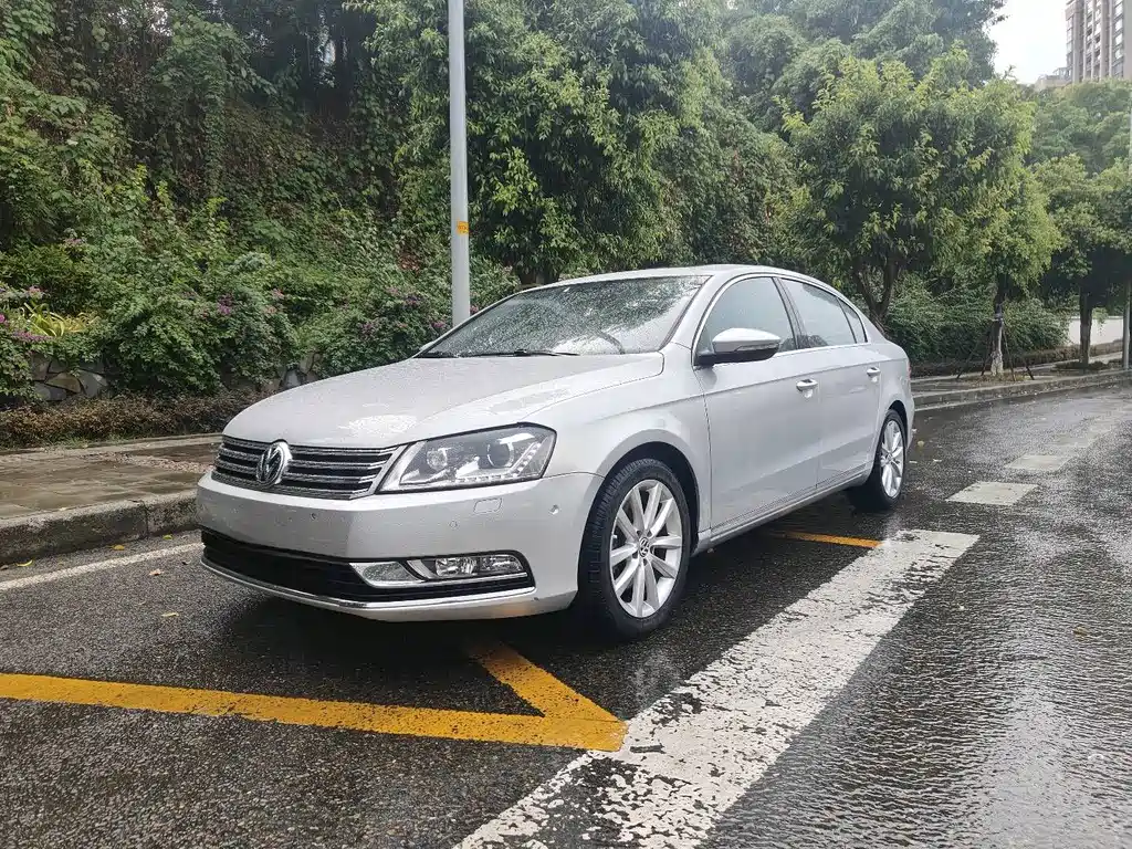 Volkswagen Magotan 2013