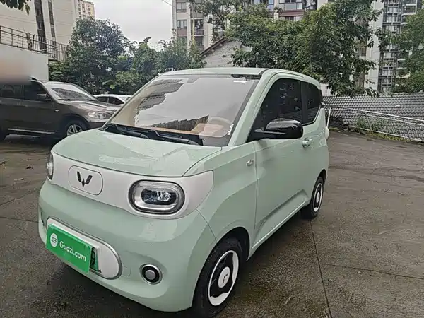 Wuling Hongguang MINIEV 2025